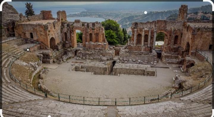 Romantica casa a Taormina Esterno foto
